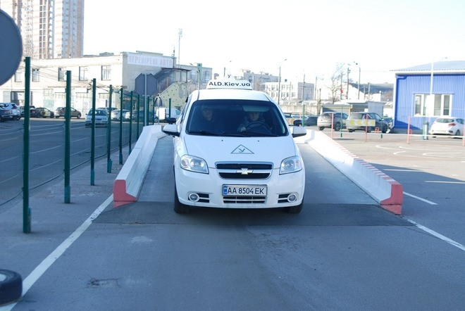 Уроки вождения Левый берег Киев, автошкола на Левом берегу Киев, уроки вождения с инструктором Киев Київ - зображення 3