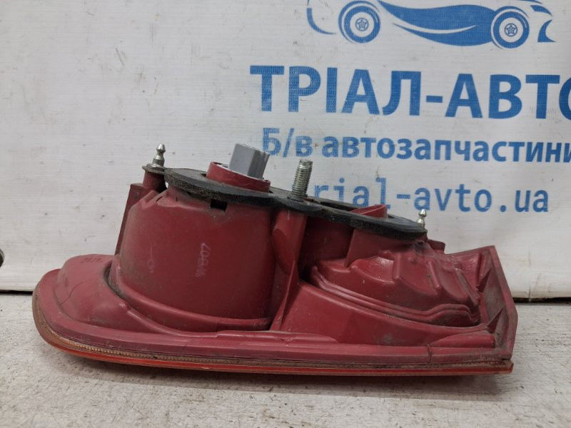 Фонарь задний внутренний левый Mitsubishi Lancer 10 2.0 БЕНЗИН 4B11 2007 (б/у) Киев - изображение 3