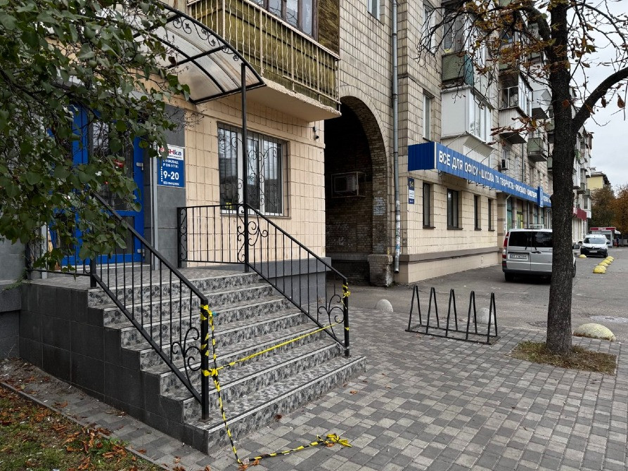 Без% Продаж приміщення 31кв. Н/Ф 1 поверх пр.Соборності 16 Київ - зображення 10