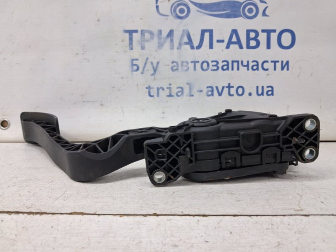 Педаль газа Dacia Duster HS 1.5 DIESEL K9K 2010 (б/у) Киев - изображение 3