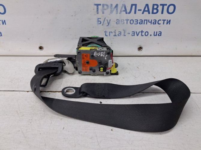 Ремень безопасности передний правый Toyota Auris E150 1.6 БЕНЗИН 1ZRFAE 2006 (б/у) Киев - изображение 1