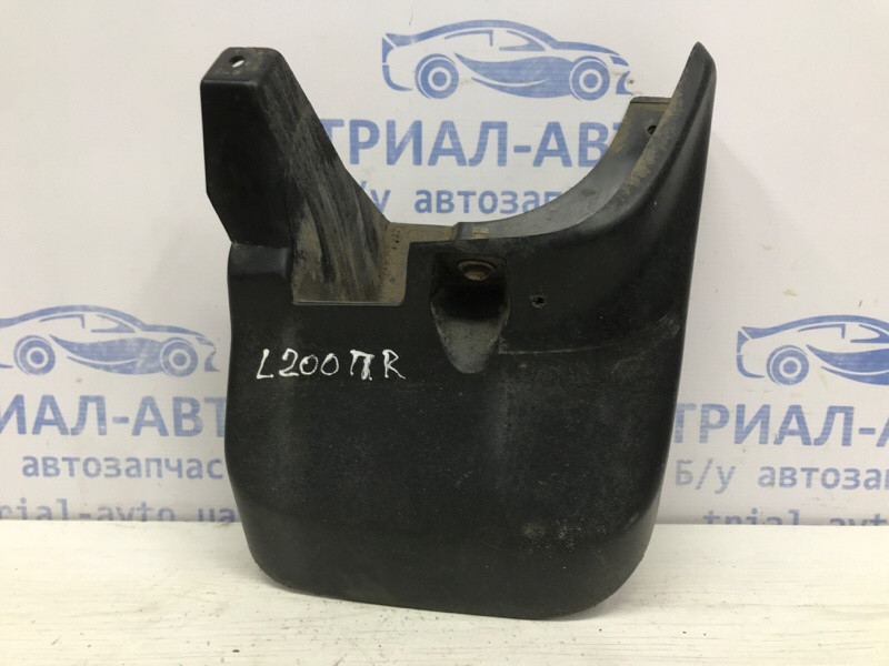 Брызговик передний Mitsubishi L200 KB 2.5 ДИЗЕЛЬ 4D56U 2006 прав. (б/у) Киев - изображение 1