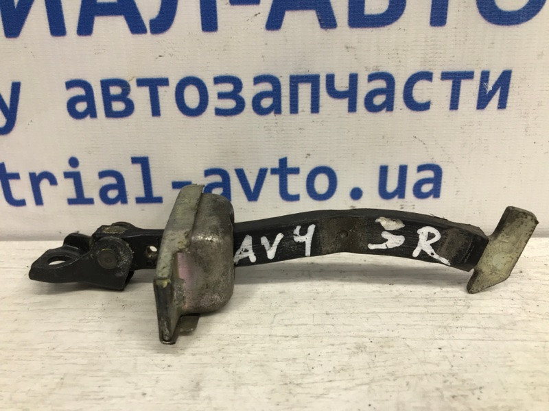 Ограничитель двери задний правый Toyota RAV 4 A30 2.2 DIESEL 2ADFTV 2005 (б/у) Киев - изображение 1