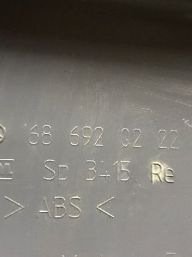 Бу накладка средней стойки Mercedes W168, 1686920222, A1686920222 , правая нижняя Кропивницький - зображення 2
