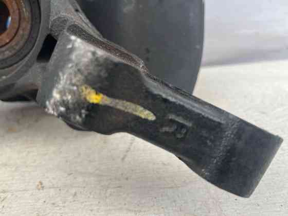 Кулак поворотный правый со ступицей Kia Optima 2010-2016  (Арт. 73404) Киев