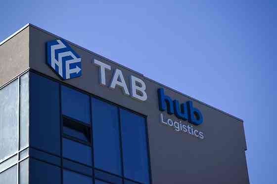 Офісне приміщення 17 кв. м. видове у сучасному офісно-складському комплексі Київ