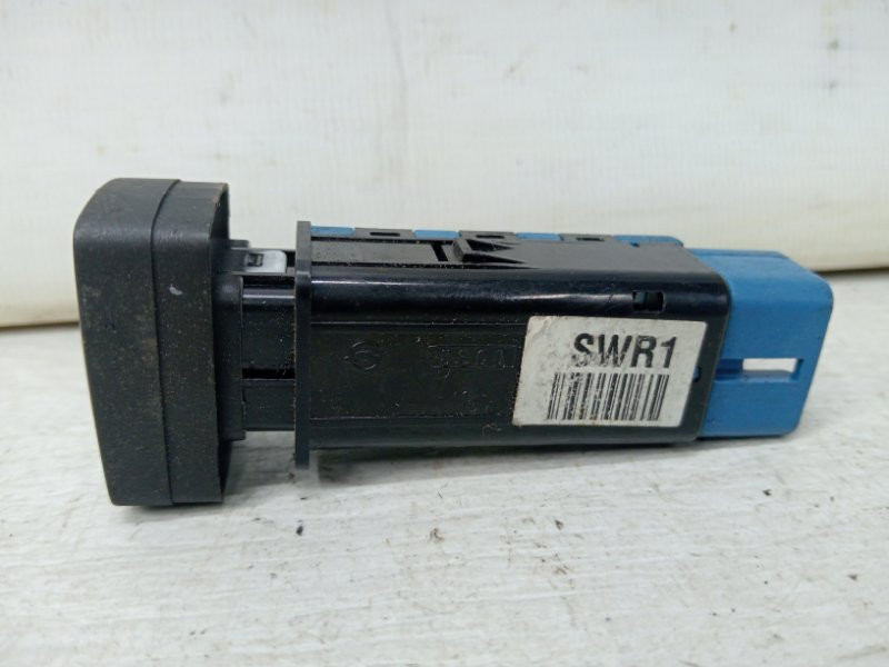 Кнопка обогрева сид. SsangYong Korando C200 2.0 DIESEL D20DT 2010 (б/у) Киев - изображение 4