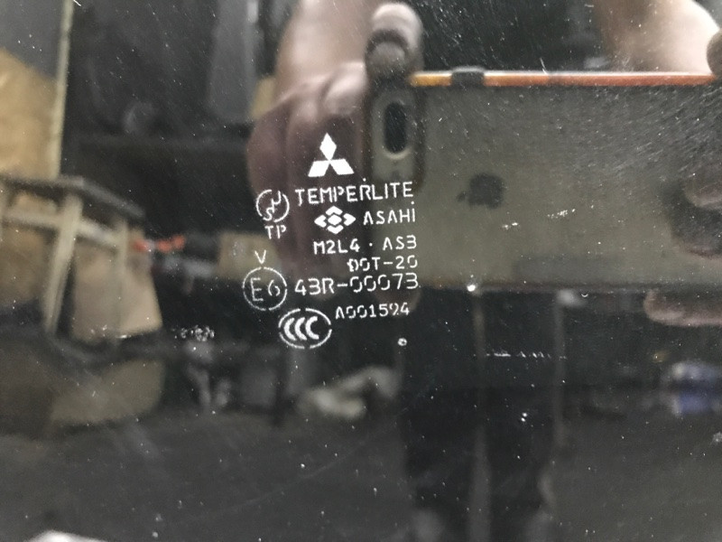 Люк в сборе Mitsubishi Outlander CU 2.4 БЕНЗИН 4G69 2003 (б/у) Київ - зображення 4