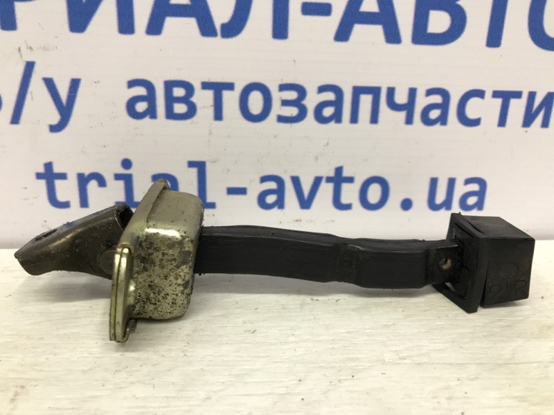 Ограничитель двери передний правый Mitsubishi Outlander CU 2.4 БЕНЗИН 4G69 2003 (б/у) Киев - изображение 1