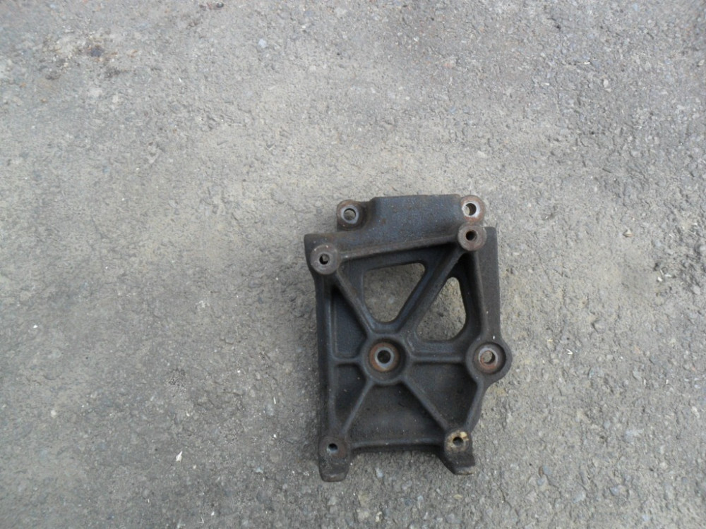 MR398723, Кронштейн насоса кондиціонера Міцубісі Галант, оригінал 4G64 Вінниця - зображення 7