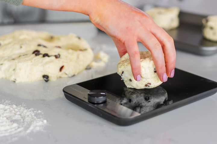 Весы кухонные KitchenAid Measuring KQ908G 5 кг черные Київ - зображення 9