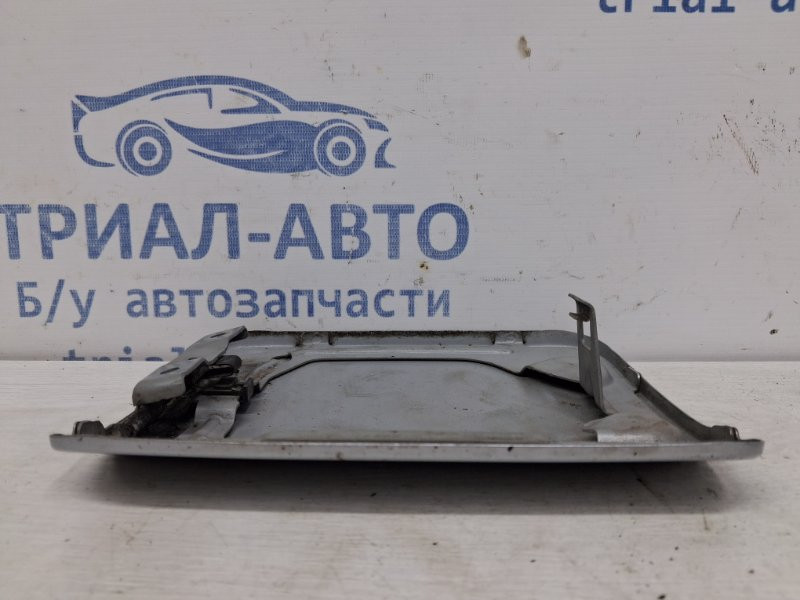 Лючок бака Mitsubishi Pajero Wagon 3 3.2 ДИЗЕЛЬ 4M41 1999 (б/у) Киев - изображение 3