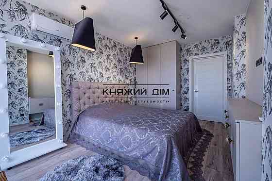 Без комісії.Продаж видової 2-х кімнатної роздільної з видом на Дніпро .River Mall.Осокорки,Позняки Киев