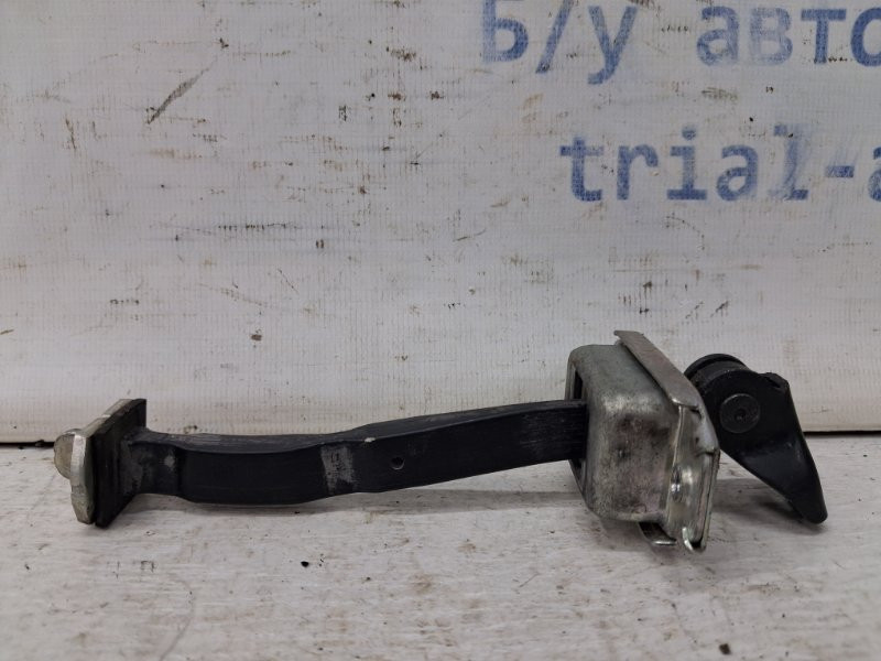 Ограничитель двери задний правый Nissan Qashqai J11 1.2 БЕНЗИН HRA2DDT 2013 (б/у) Київ - зображення 1