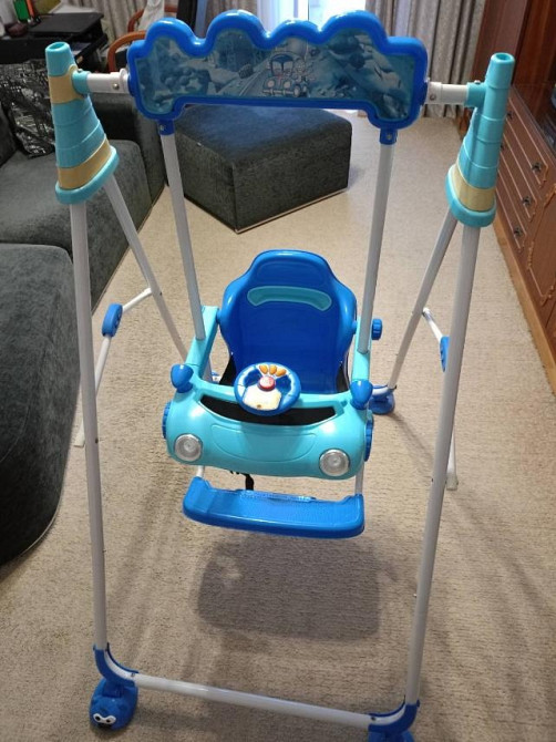 Прдам кімнатну гойдалку для малюка дешево Київ - зображення 1