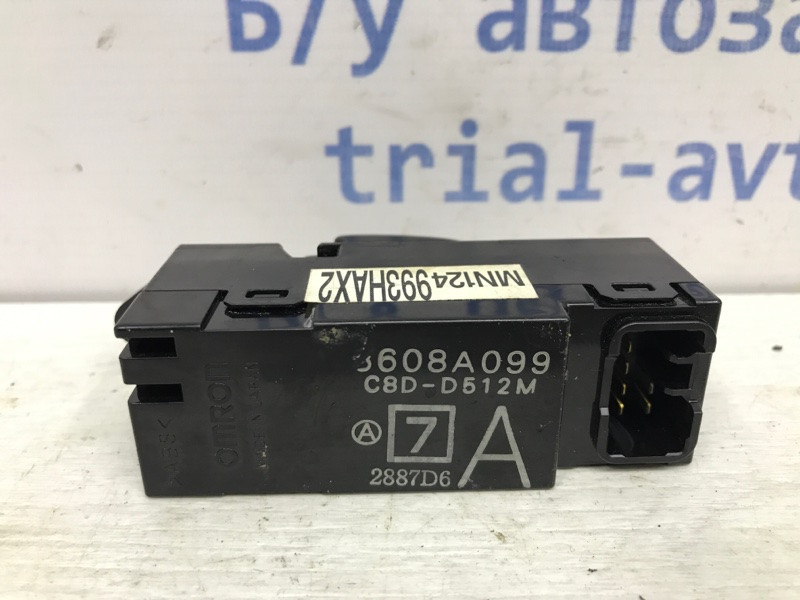 Кнопка стеклоподъемника Mitsubishi Lancer 9 1.6 БЕНЗИН 4G18 2003 (б/у) Киев - изображение 3