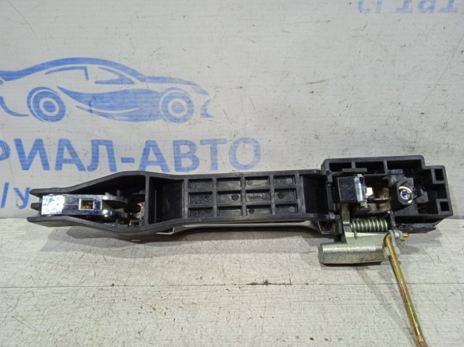 Ручка двери внешняя задняя левая Mitsubishi L200 KB 2.5 ДИЗЕЛЬ 4D56U 2006 (б/у) Київ - зображення 2