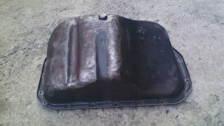 Поддон картера двигателя 048103601 Ауди 100 , 1.8 оригинал Винница - изображение 1