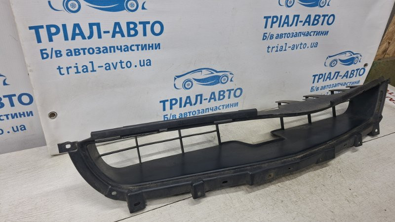 Решетка бампера центральная Mitsubishi Lancer 9 1.6 БЕНЗИН 4G18 2003 (б/у) Київ - зображення 4