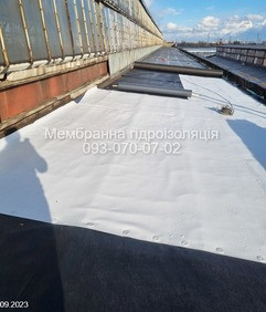 Покрівля дахів ПВХ мембраною Першотравенськ - зображення 1