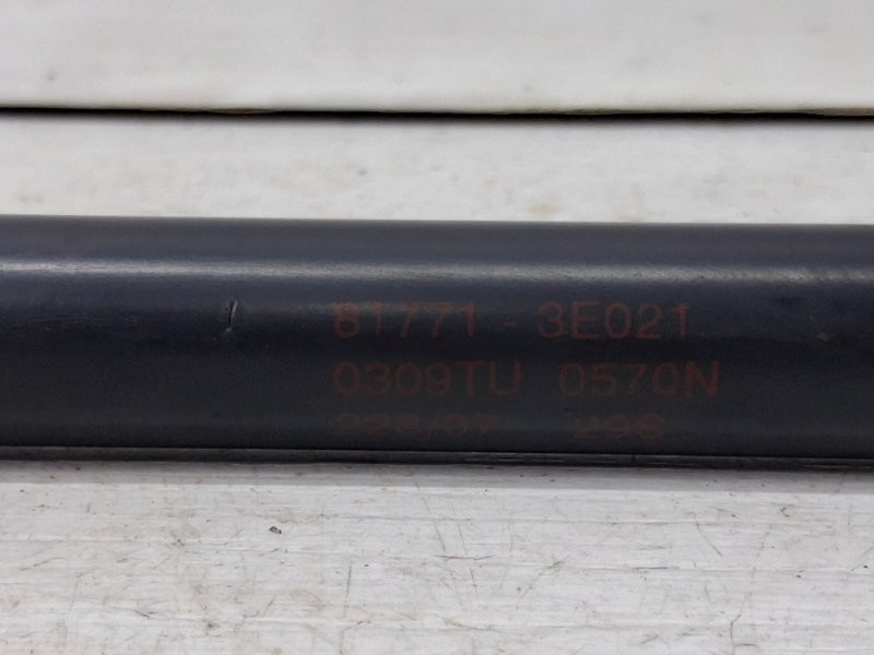 Амортизатор крышки багажника Kia Sorento 2002-2011 817713E021 (Арт. 67077) Київ - зображення 4