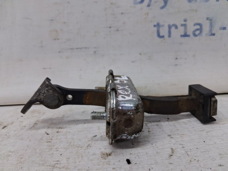 Ограничитель двери задний левый SsangYong Rexton Y250 2.7 D27DT 2006 (б/у) Киев - изображение 1