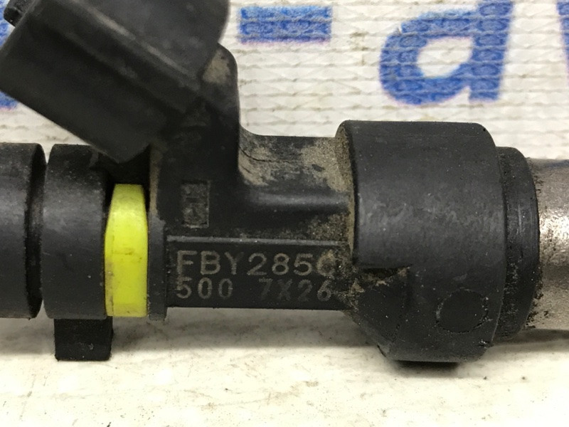 Форсунка топливная Nissan Qashqai J10 2.0 БЕНЗИН MR20DE 2006 (б/у) Київ - зображення 2