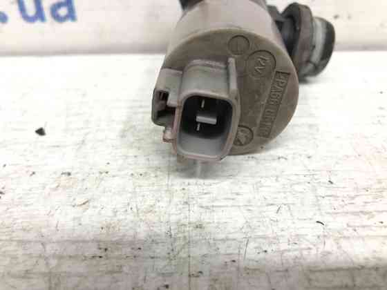Насос омывателя стекла Toyota Avensis 2009-2018 8533002030 (Арт. 31170) Київ