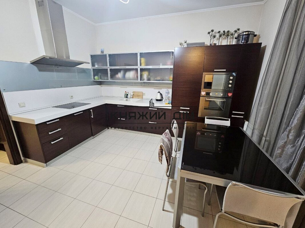 Продаж комфортної, просторої 2-х к. кв. студія, біля ст. м. Олімпійська. № 21146883 Киев - изображение 1