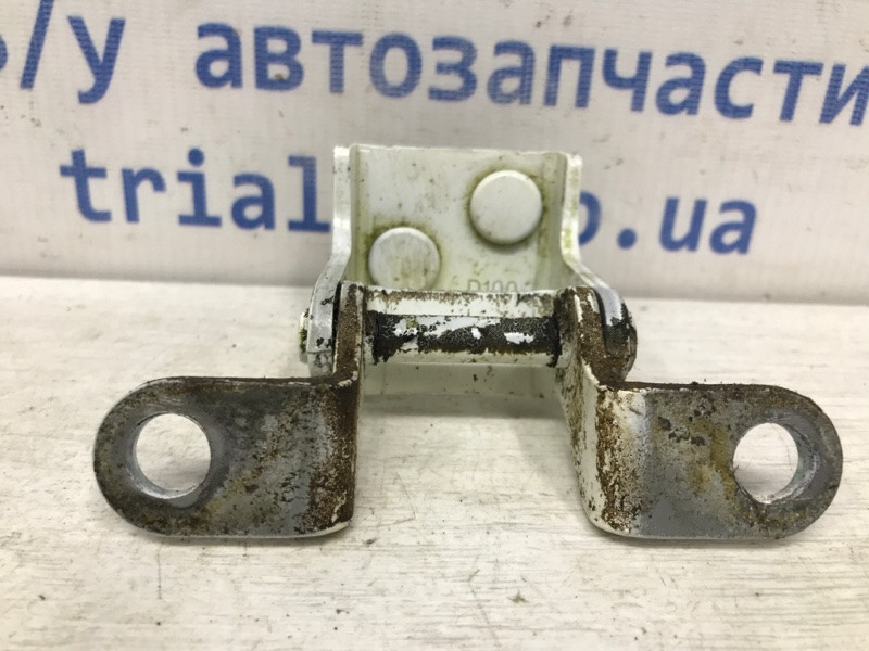 Петля крышки багажника SsangYong Korando C200 2.0 DIESEL 2010 (б/у) Київ - зображення 3