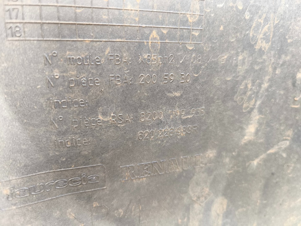 Бампер передний Renault Clio III 2009-2012 рестайлинг (8200799935) Ковель - изображение 9