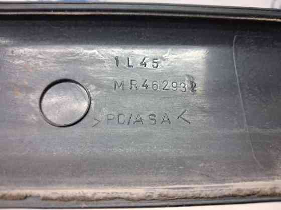 Накладка двери Mitsubishi Pajero Sport K9 2.5 DIESEL 4D56 1996 задн. прав. (б/у) Киев