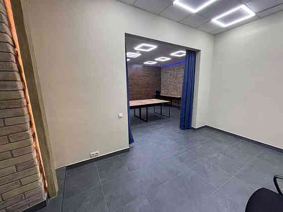 долгосрочная аренда офисное помещение Киев, Печерский, 2000 $/мес. Київ