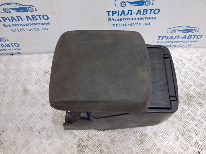 Подлокотник Mitsubishi Pajero Wagon 4 3.2 ДИЗЕЛЬ 4M41 2006 (б/у) Київ - зображення 2