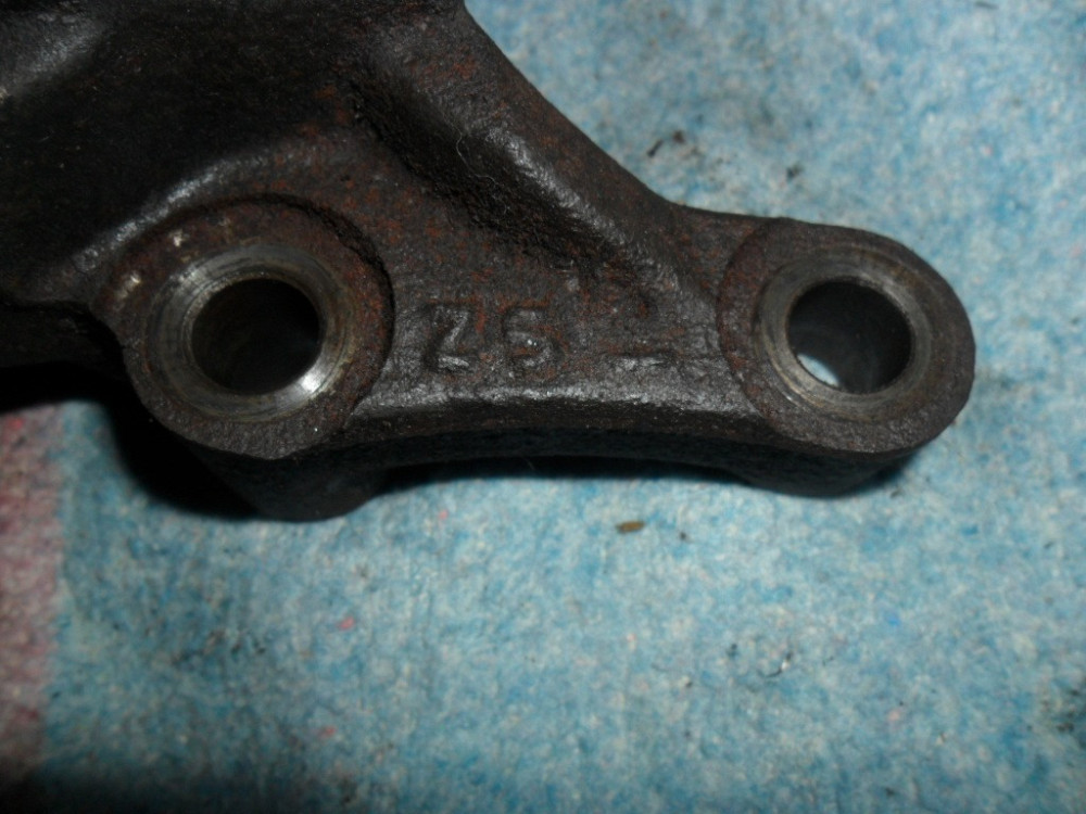 GA2E39030A, Кронштейн двигуна Мазда Кседокс 2.0, V6, 24 кл. оригінал Вінниця - зображення 8