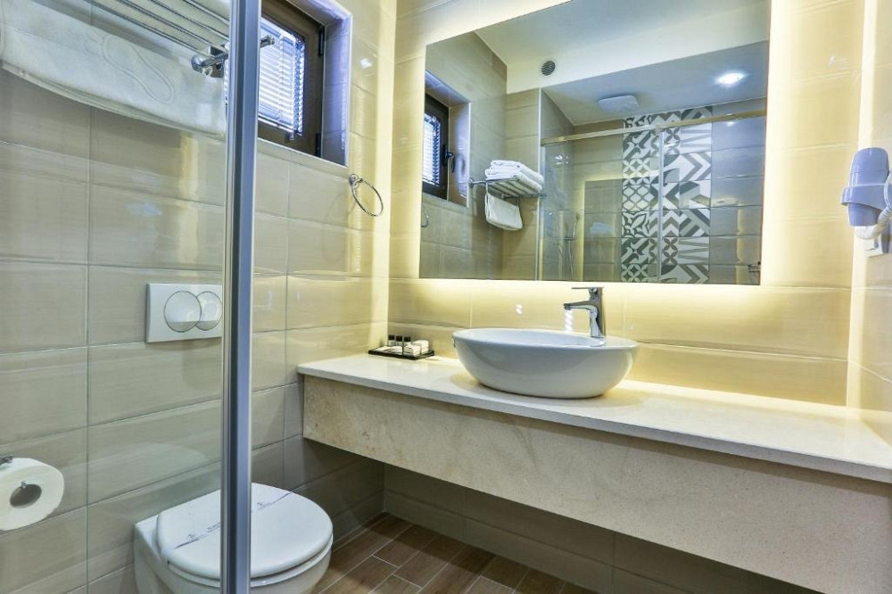 Продажа отеля 4 звезды у моря Черногория/Будва/Петровац Київ - зображення 2