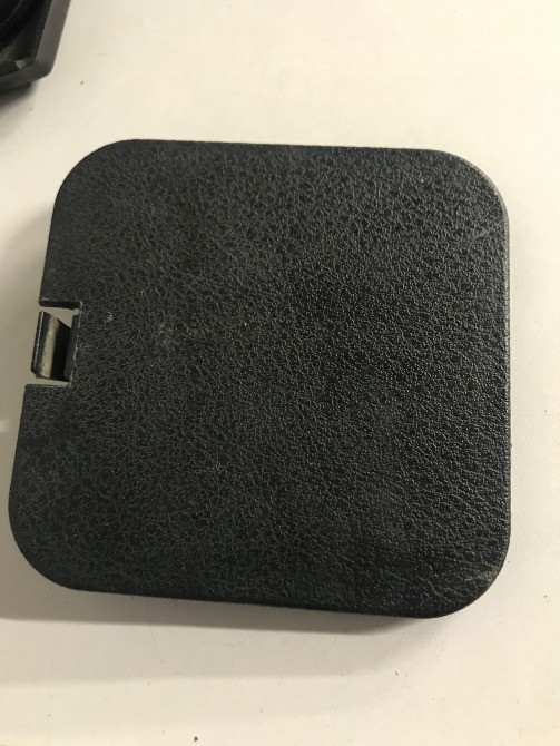 Бу заглушка карты крышки багажника Renault Laguna 1, 7700820483 Кропивницький - зображення 1