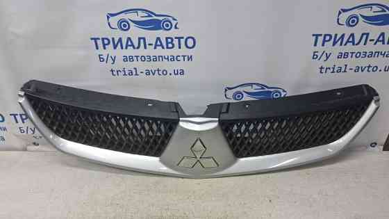 Решетка радиатора Рестайлинг Mitsubishi Lancer 9 1.6 БЕНЗИН 4G18 2003 (б/у) Киев