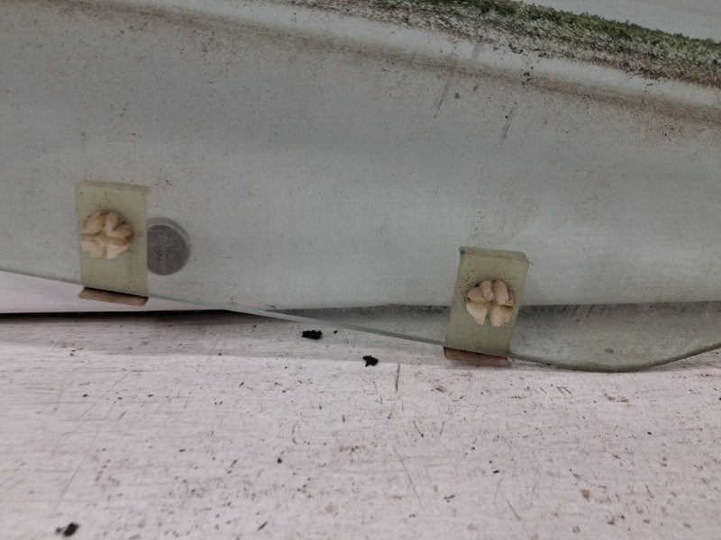 Стекло двери переднее левое Mitsubishi Pajero Wagon 3 3.2 ДИЗЕЛЬ 4M41 1999 (б/у) Київ - зображення 2