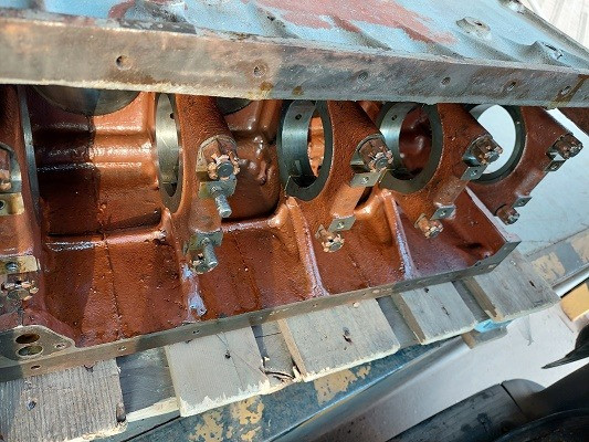 Блок картер двигуна ЯАЗ204 Полтава - изображение 1