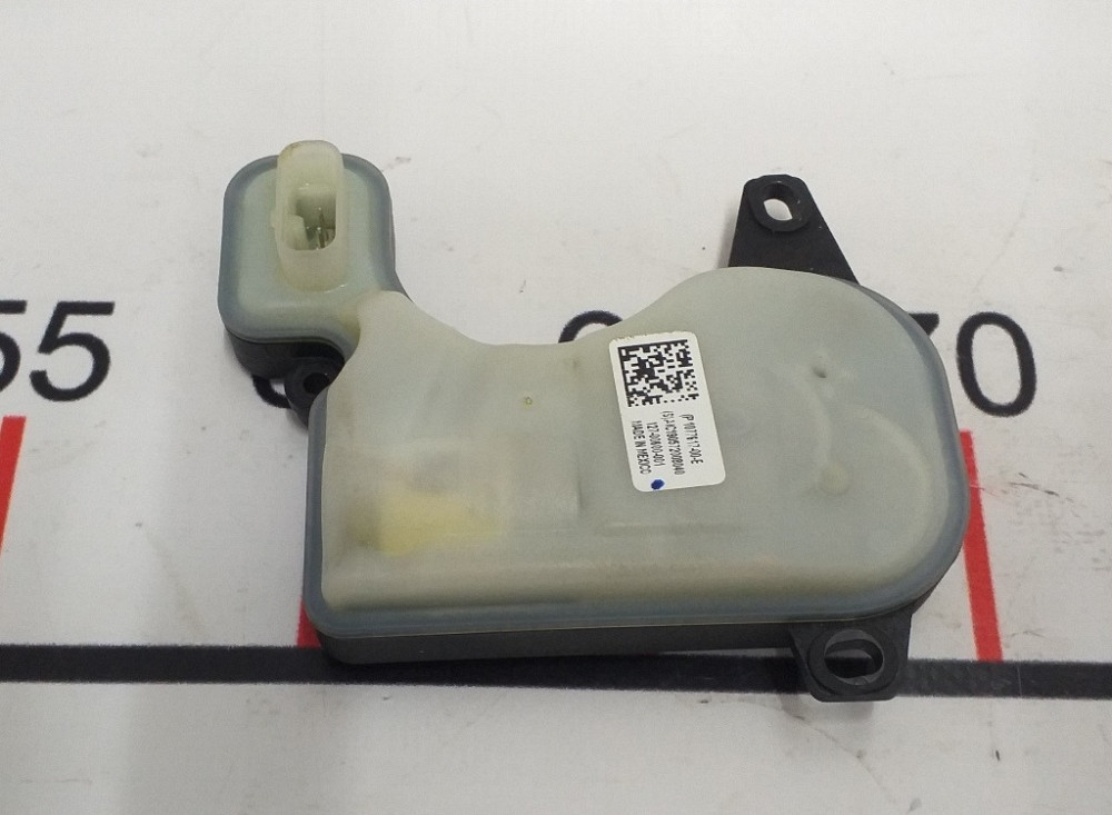 Привод клапана расширительного бачка охлаждающей жидкости Tesla model 3 1077617-00-E Київ - зображення 2