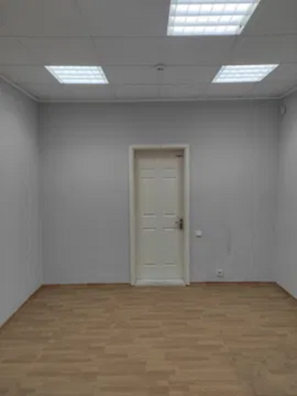 Позняки, вул Ахматової 7\15, офіс 23м Киев