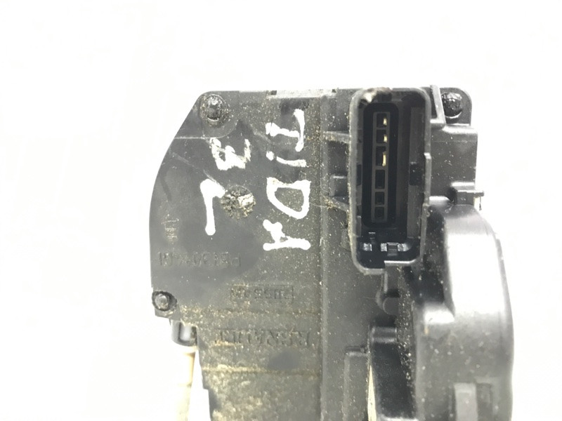 Замок двери задний левый Nissan Tiida C11 1.6 БЕНЗИН HR16 2004 (б/у) Киев - изображение 4