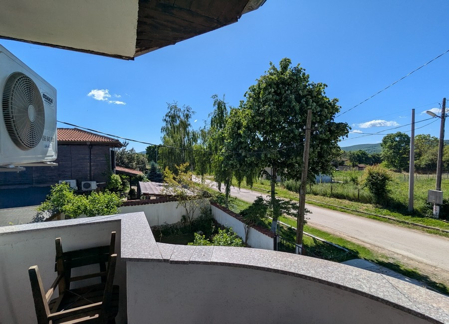 Комфортный дом с участком в 7 км от пляжа г. Обзор (Болгария) Киев - изображение 10