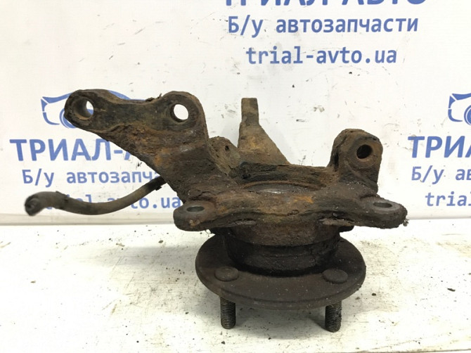 Кулак поворотный правый со ступицей Mitsubishi Lancer 9 1.6 БЕНЗИН 4G18 2003 (б/у) Київ - зображення 2