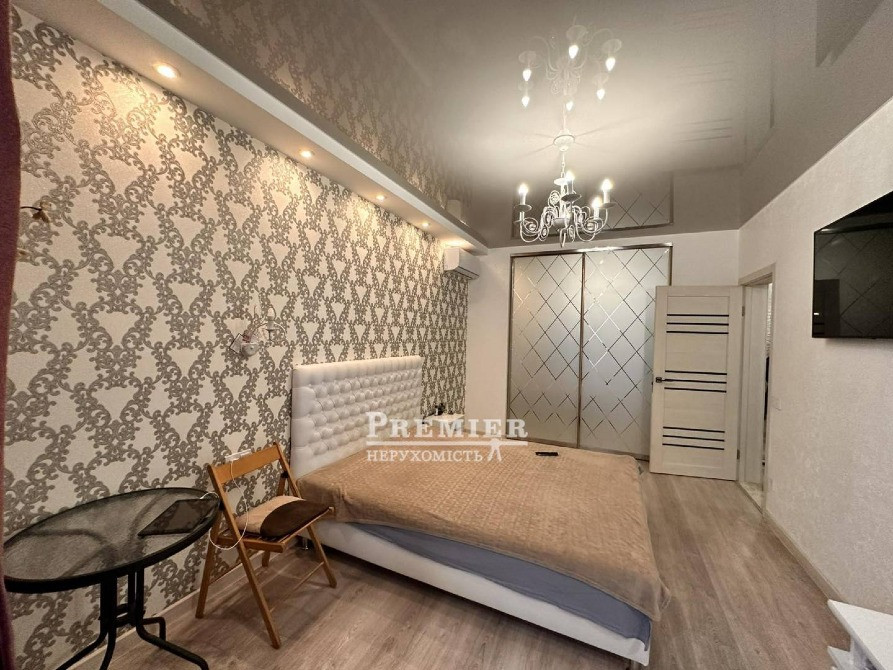 Продам простору 2-кімнатну квартиру в новому будинку на Сахарова Одесса - изображение 1