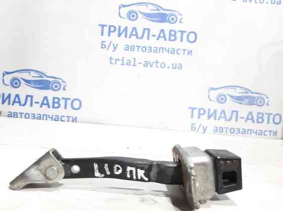 Ограничитель двери передний правый Mitsubishi Lancer 10 1.5 БЕНЗИН 4A91 2007 (б/у) Киев