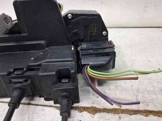 Замок двери передний правый Chevrolet Captiva C140 2.2 DIESEL Z22D1 2006 (б/у) Киев