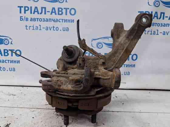 Цапфа задняя левая со ступицей Toyota Avensis T25 2.2 DIESEL 2ADFTV 2002 (б/у) Киев