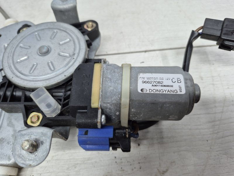 Стеклоподъемник задний правый Chevrolet Captiva C100 2.4 БЕНЗИН Z24SED 2006 (б/у) Київ - зображення 4